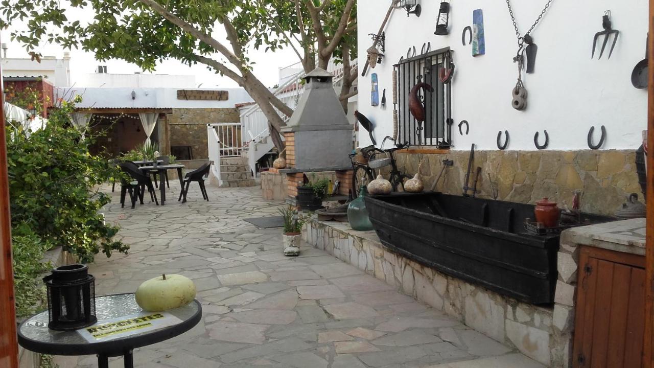 La Llar De Laura Guest House El Poblenou del Delta Luaran gambar