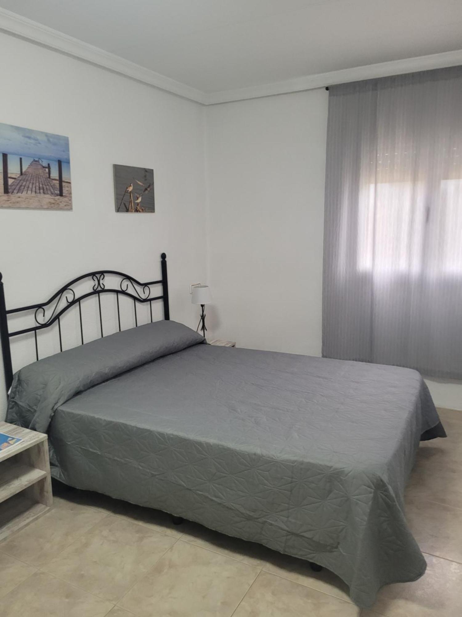 La Llar De Laura Guest House El Poblenou del Delta Luaran gambar